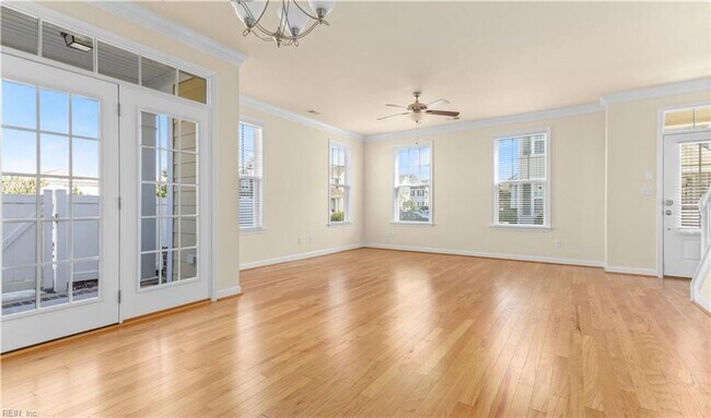 Building Photo - BEAUTIFUL 2-STORY CONDO IN CULPEPPER LANDING