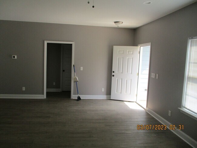 Foto del edificio - 110 Twelve Oaks Ct
