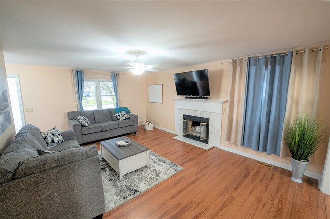 Foto del edificio - 3115 Wild Cherry Ridge W