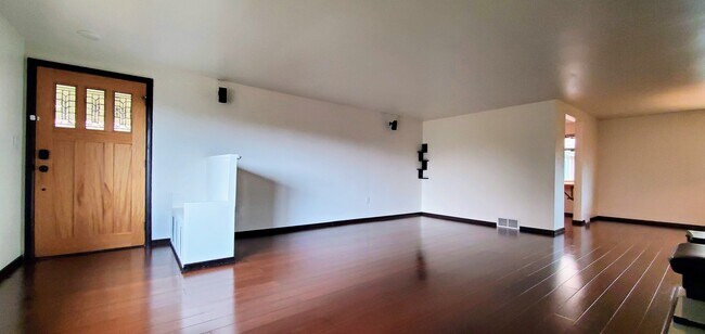 Foto del edificio - 221 N 42nd Ave