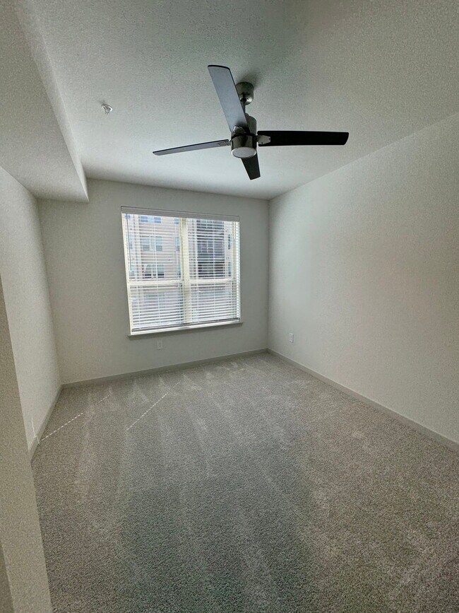 Building Photo - 4100 PGA Pkwy