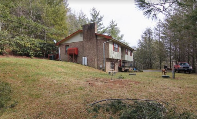Building Photo - 945 Hodges Gap Rd