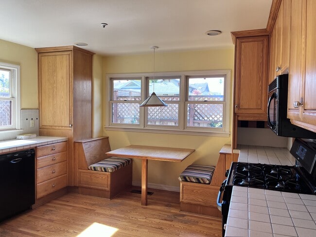 Foto del edificio - 623 Seabright Ave