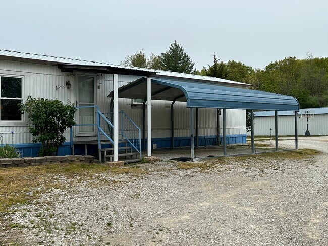 Foto del edificio - 55 State Rte Y