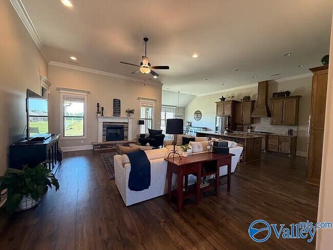 Foto del edificio - 26316 Woodfield Dr