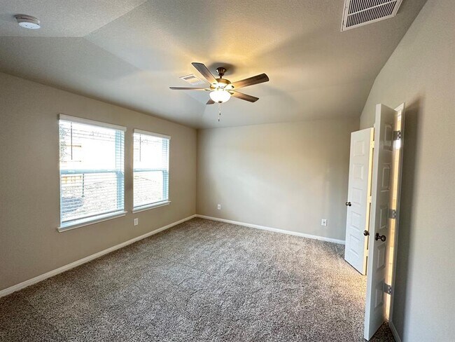 Building Photo - 18515 Amber Pine Ct