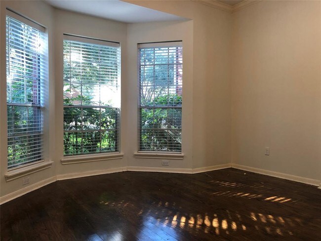 Foto del edificio - 15310 Truslow Point Ln