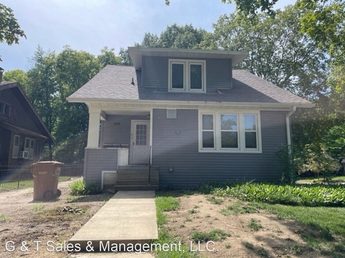 709 N Busey Ave, Urbana, IL 61801 House Rental in Urbana, IL