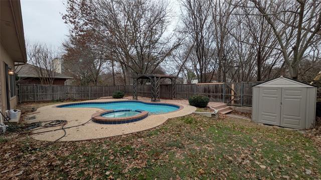 Foto del edificio - 4924 Timberview Dr