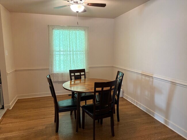 Comedor - 3721 Winterhaven Rd
