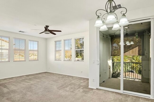 Family Room - 1800 E Lakeshore Dr