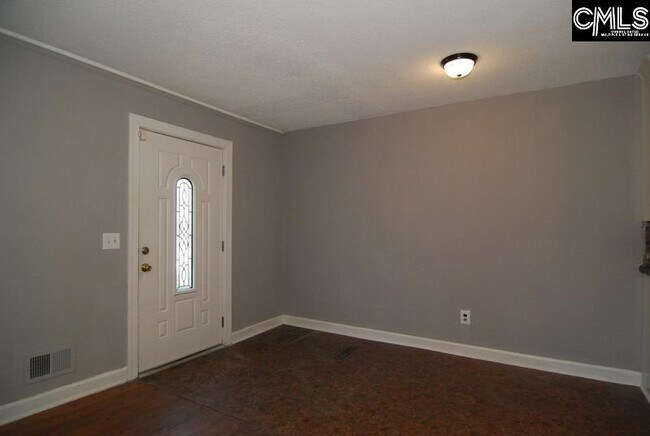 Building Photo - 914 S Ott Rd