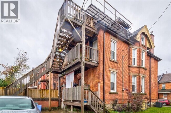 Photo du bâtiment - 44 Ashley St