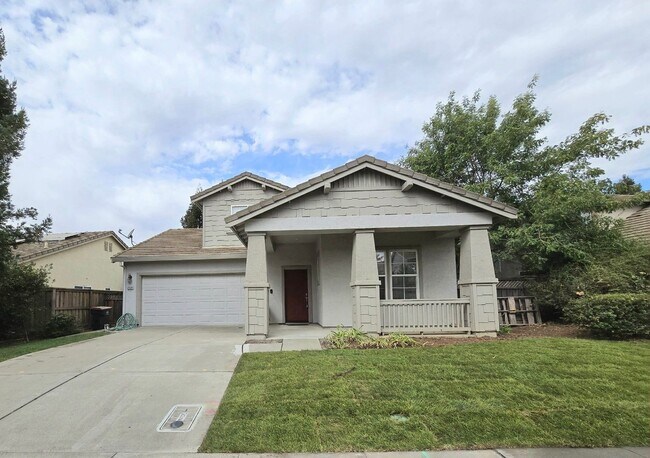 Foto del edificio - Wonderful 4 bedroom 3 full bath in the Wildhorse Golf Course Community.