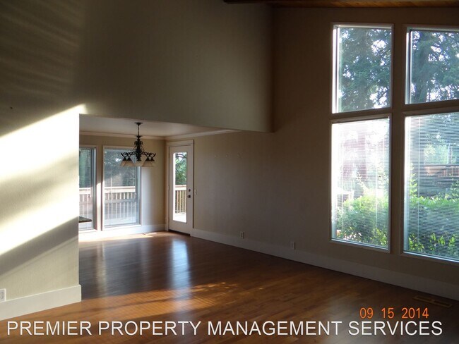 Building Photo - 3 br, 2.5 bath House - 2305 W 29th Ave.