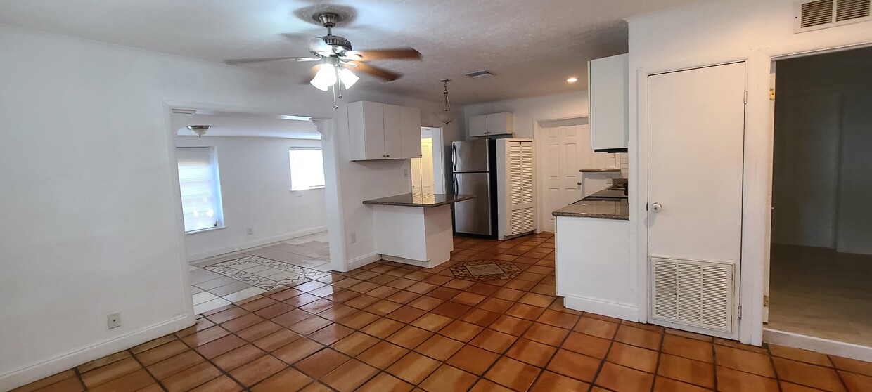 Unit A - 1205 17th Ave W
