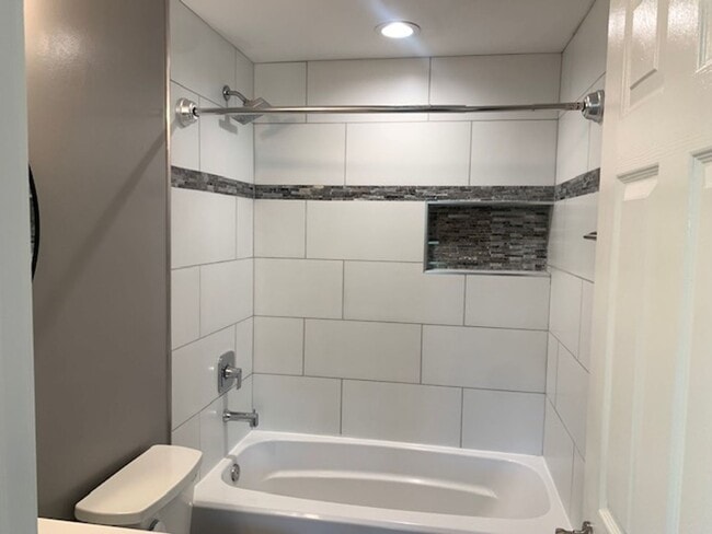 Foto del edificio - Beautifully Remodeled 2-Bedroom ADU in the...