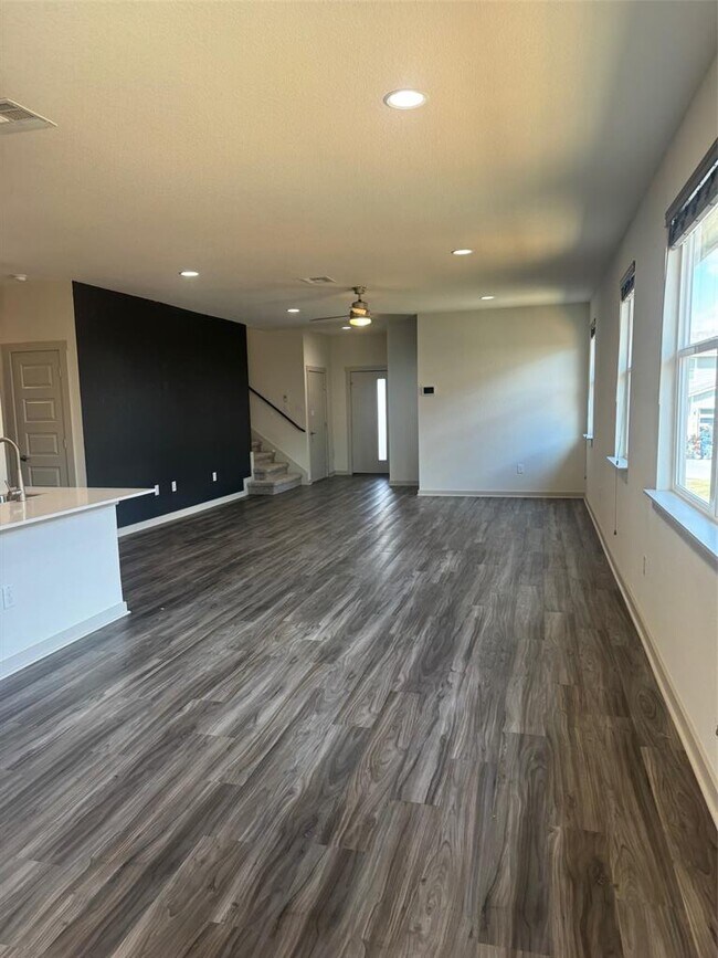 Foto del edificio - 7809 Linnie Ln