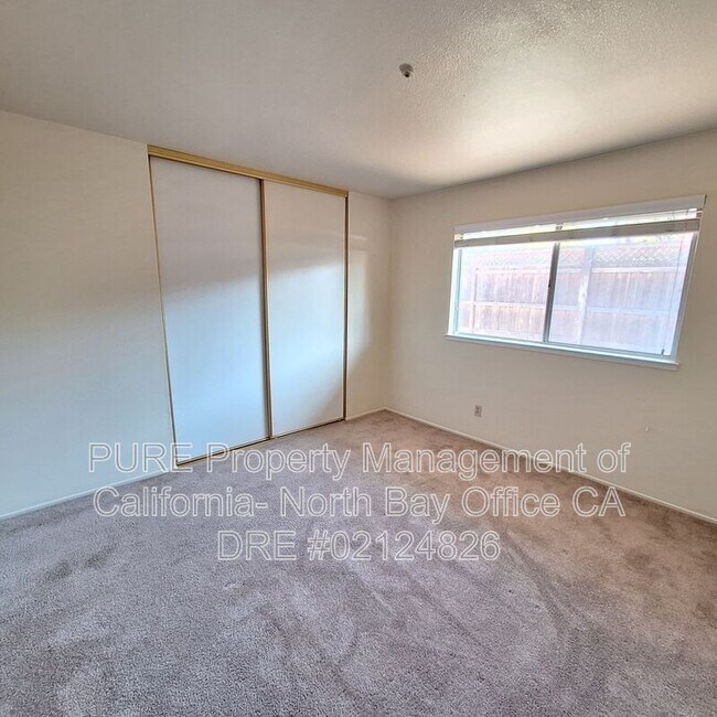 Foto del edificio - 718 Lincoln Ave