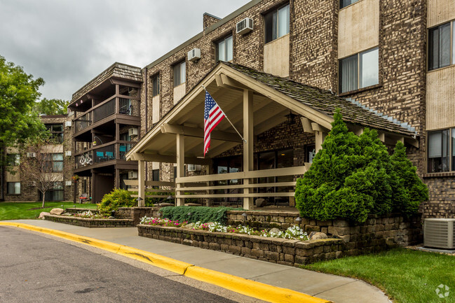 Building Photo - Oakridge Apartments