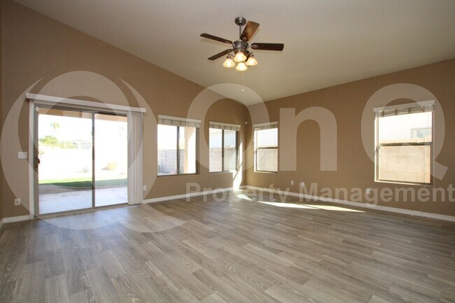 Building Photo - 12238 W Ironwood St