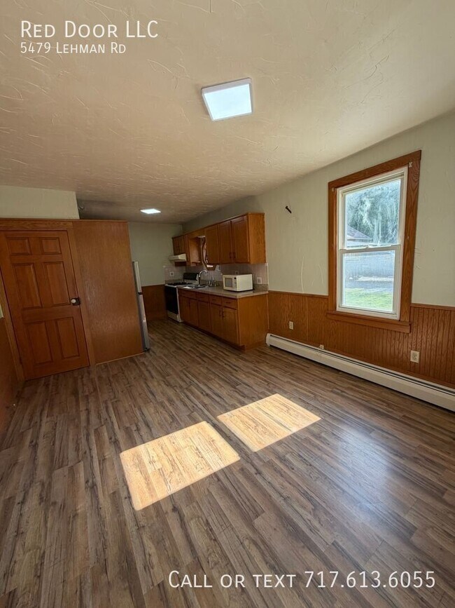 Foto del edificio - 5479 Lehman Rd