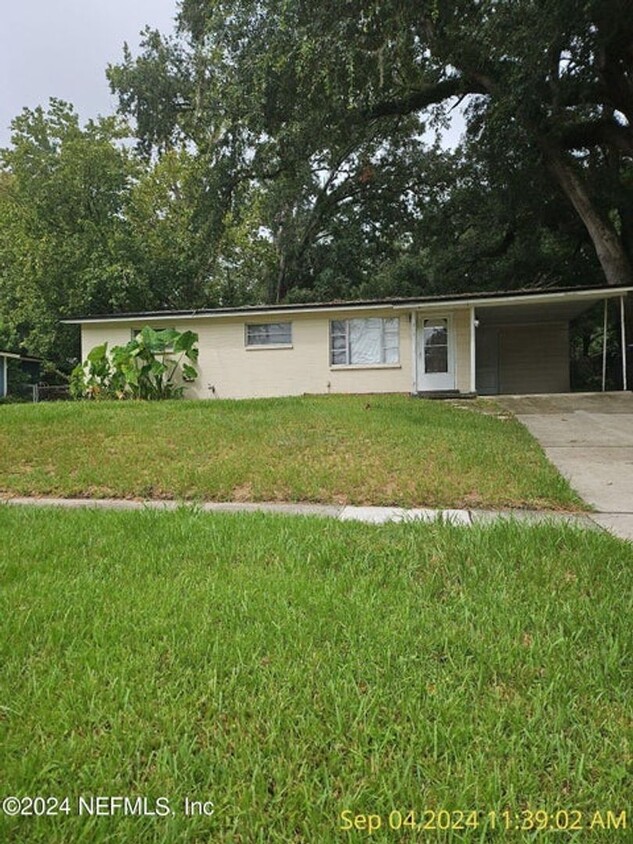 Foto principal - Cute home in the heart of Orange Park