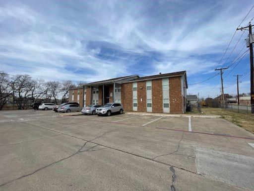 Foto principal - 319 SW 3rd St