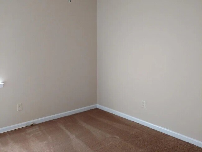 Foto del edificio - 96 W Daryl Dr