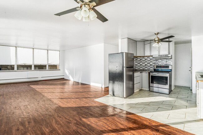 Foto del edificio - 6171 N Sheridan Rd