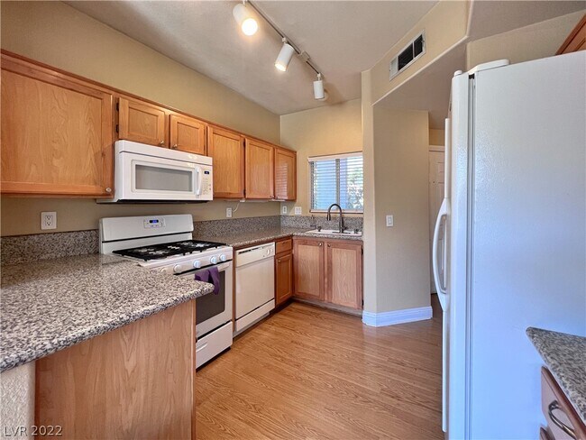 Building Photo - 2120 Calville St