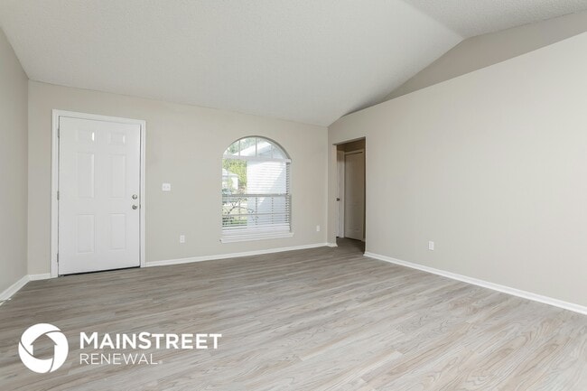 Foto del edificio - 6250 Kaieteur Ln