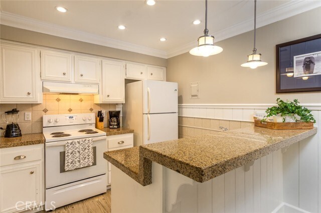 Building Photo - 16421 La Bonita Ln