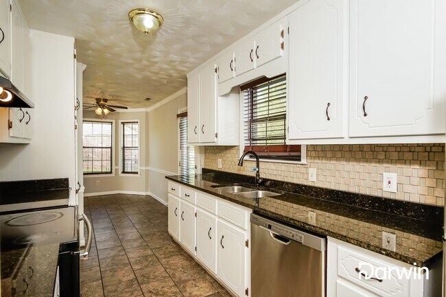Foto del edificio - 159 Chanel Dr, Huntsville, AL 35811