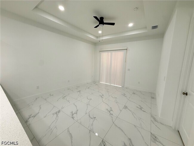 Foto del edificio - 1253 Columbus Blvd