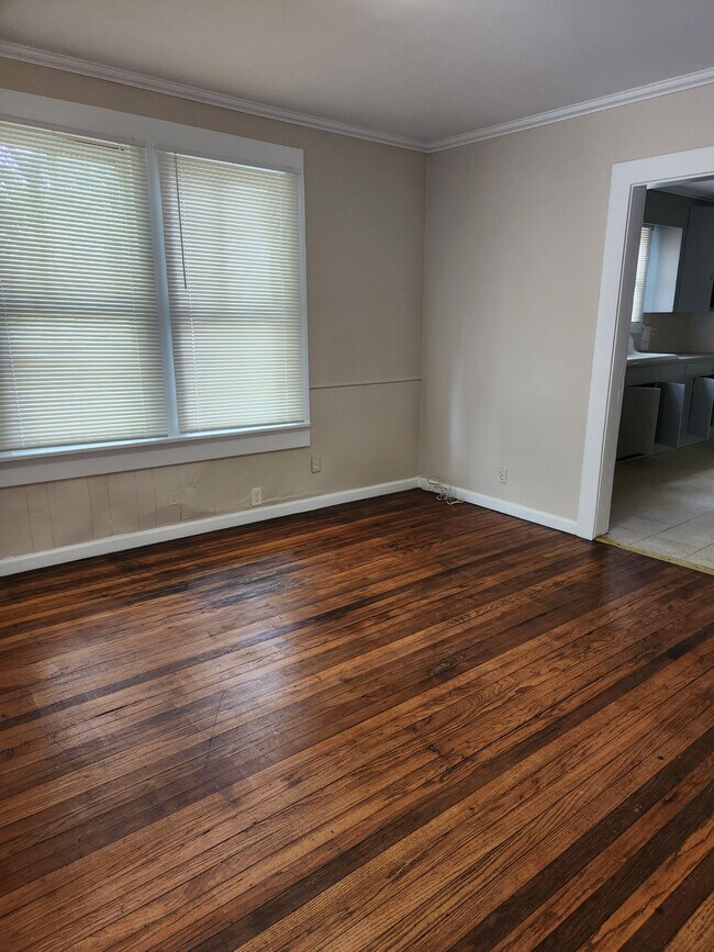 Foto del edificio - 2703 Linwood St