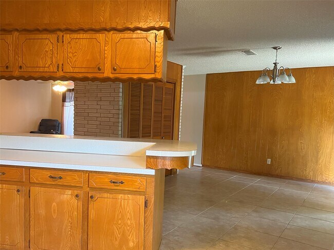 Foto del edificio - 401 Oakhill Dr