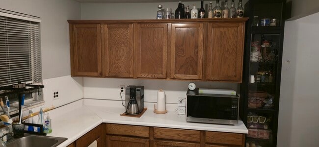 Building Photo - 33990 Edna St