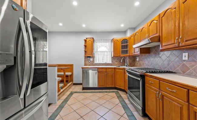 Building Photo - 244-39 89th Ave