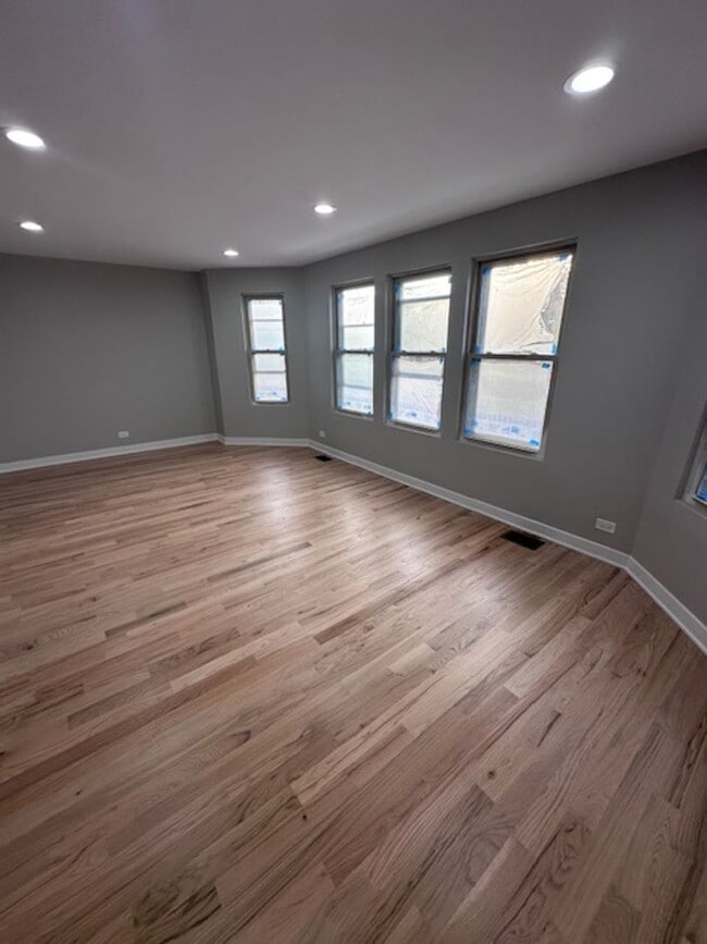 Foto del edificio - Clearing single family for rent