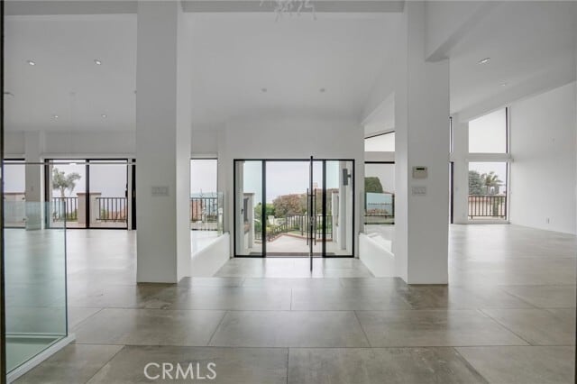 Building Photo - 1424 Via Zumaya