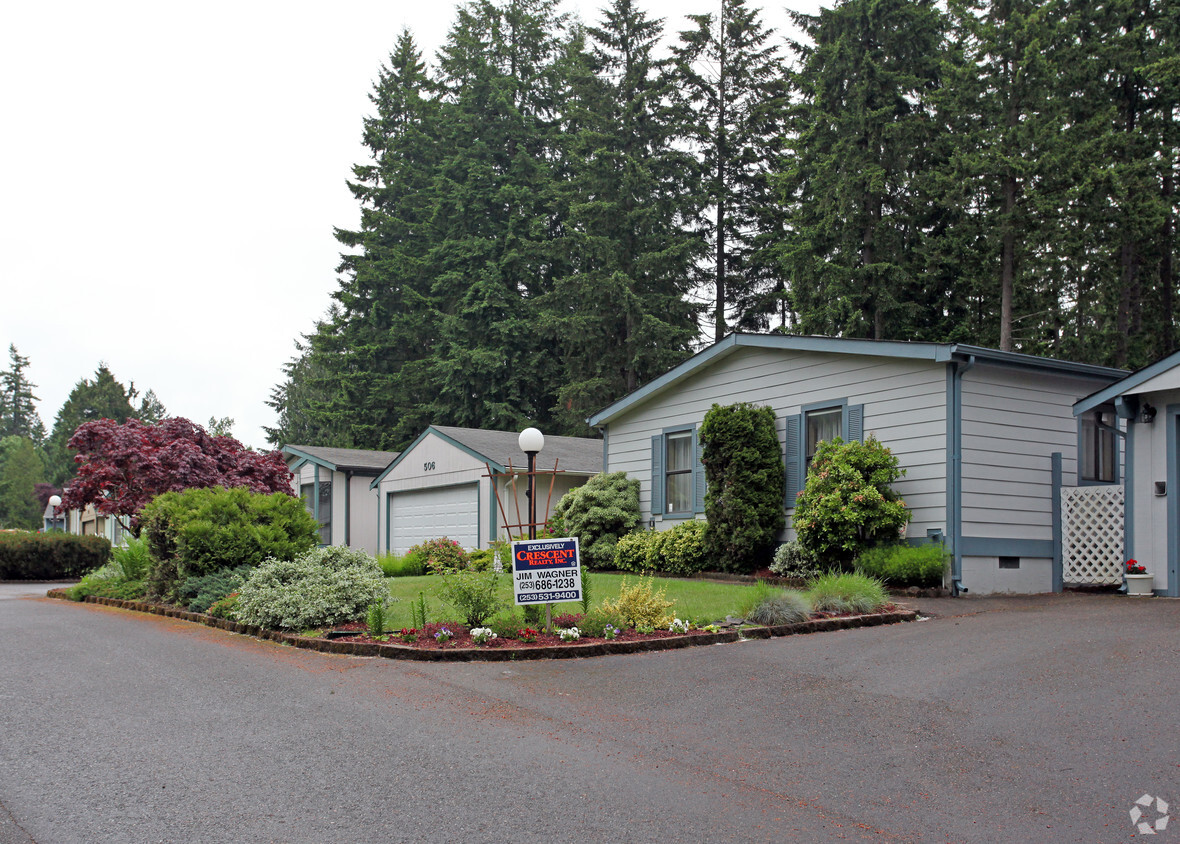 Building Photo - Fox Chase Mobile Home Park