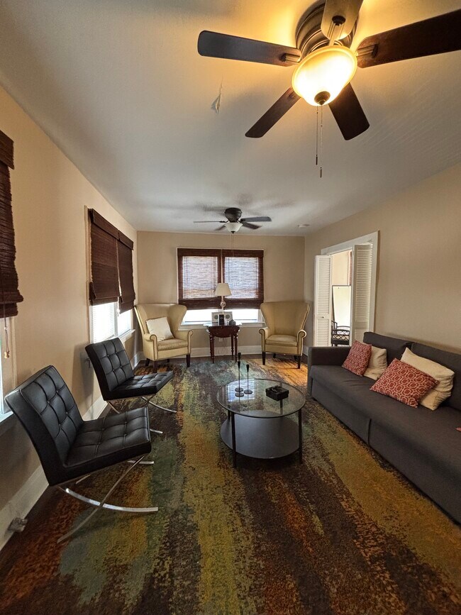 Foto del edificio - 926 SW 2nd St