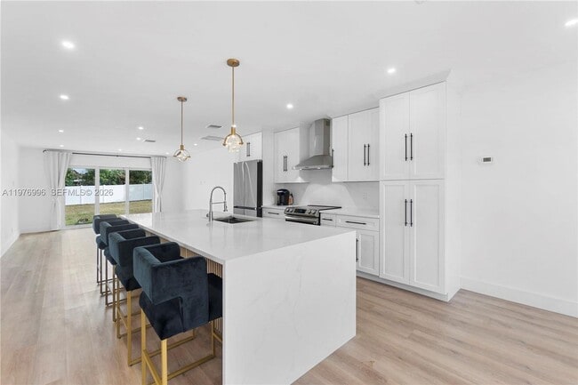 Photo - 461 SW 1st St House