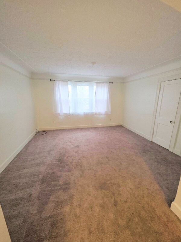 Foto del edificio - 2337 Burnside Ave