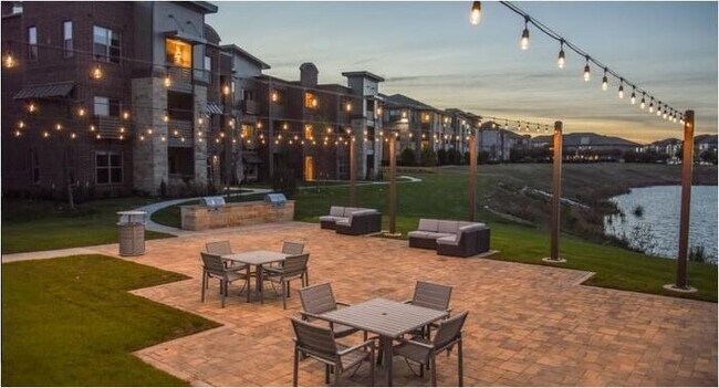 Foto del edificio - 4450 Ridge Rd