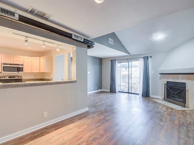 Foto del edificio - 4777 Cedar Springs Rd