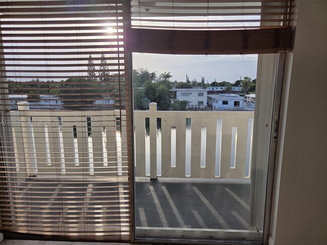 Foto del edificio - 7900 Tatum Waterway Dr