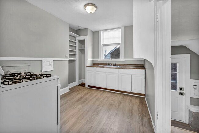 Foto del edificio - 1724 Preyer Ave