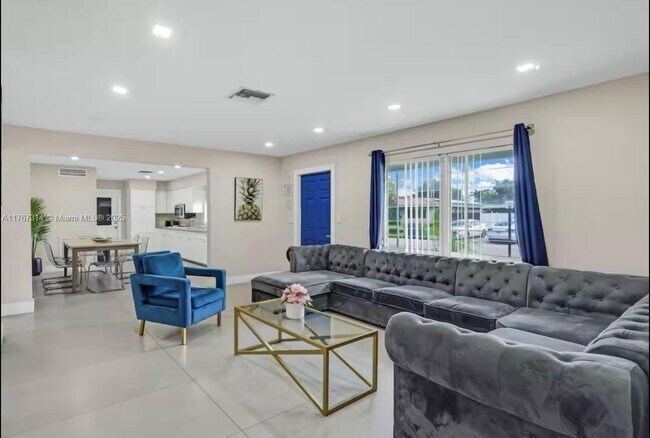 Foto del edificio - 2217 NW 4th Ave